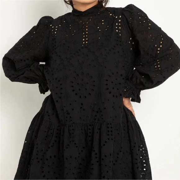 Eloquii Easy Eyelet Dress in Black - Picture 2 of 3